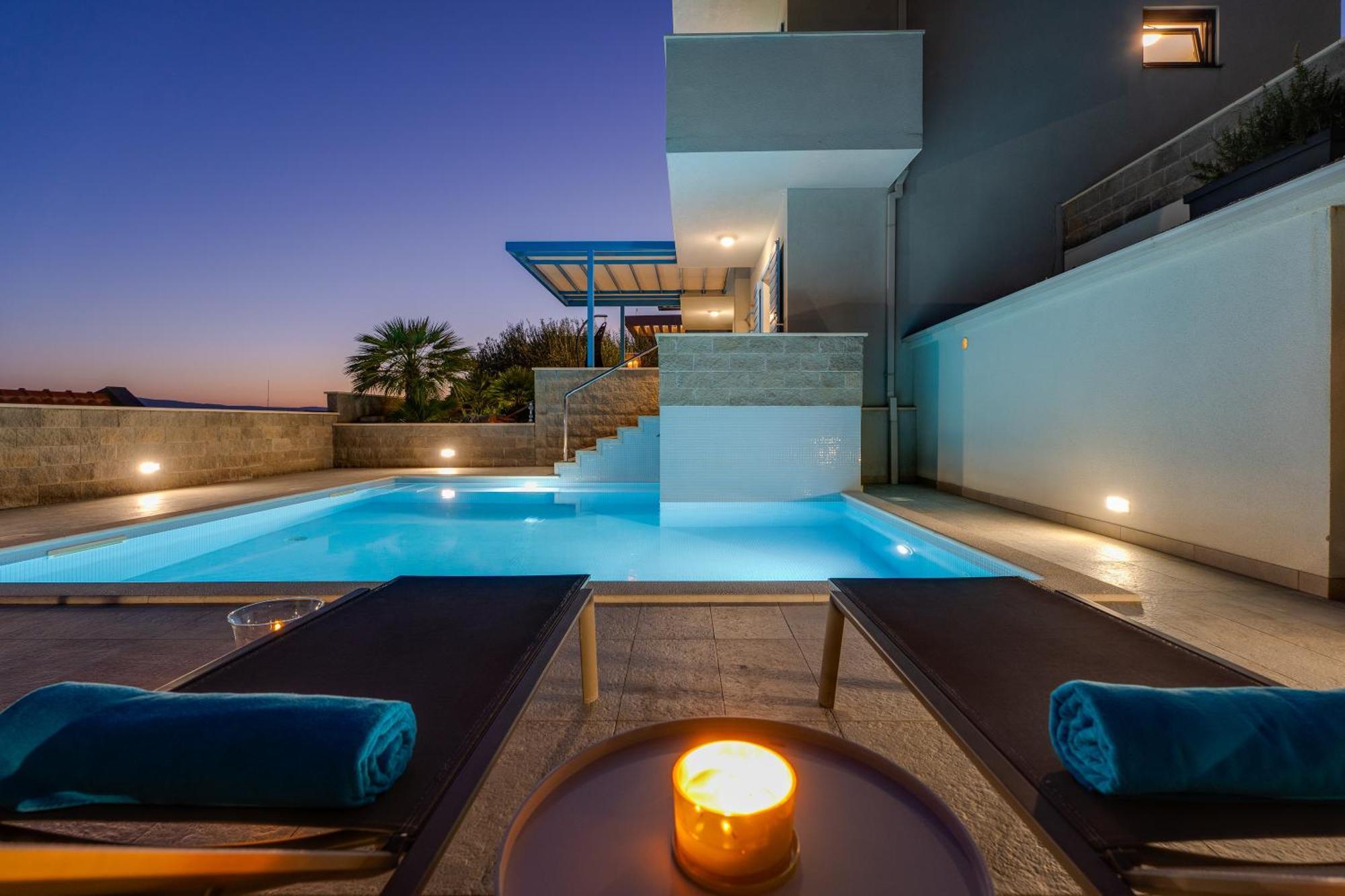 Villa Allegra With 32Msq Heated Pool, 300M Far From Sandy Beaches, Open Sea View Omiš Esterno foto