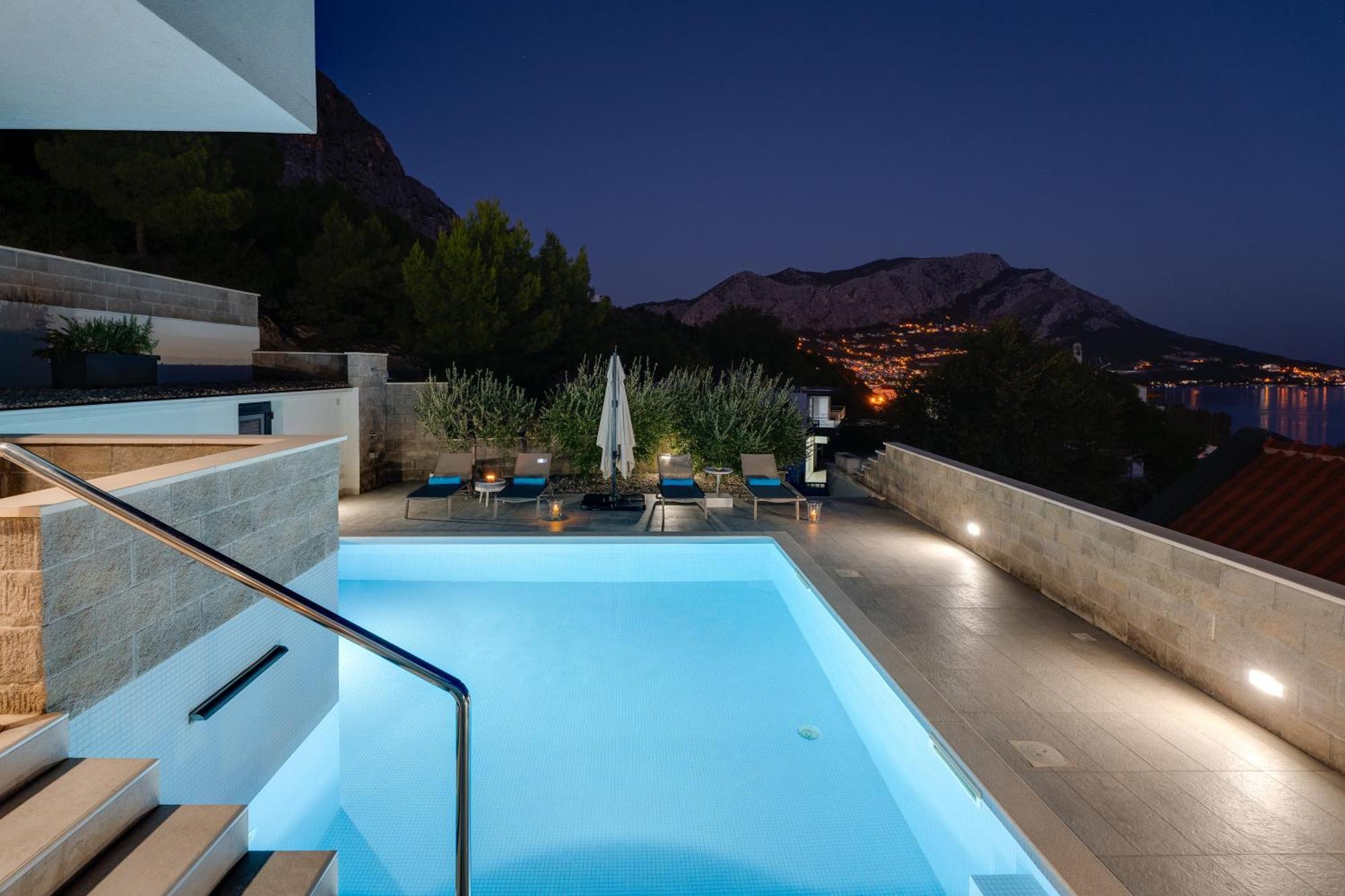 Villa Allegra With 32Msq Heated Pool, 300M Far From Sandy Beaches, Open Sea View Omiš Esterno foto