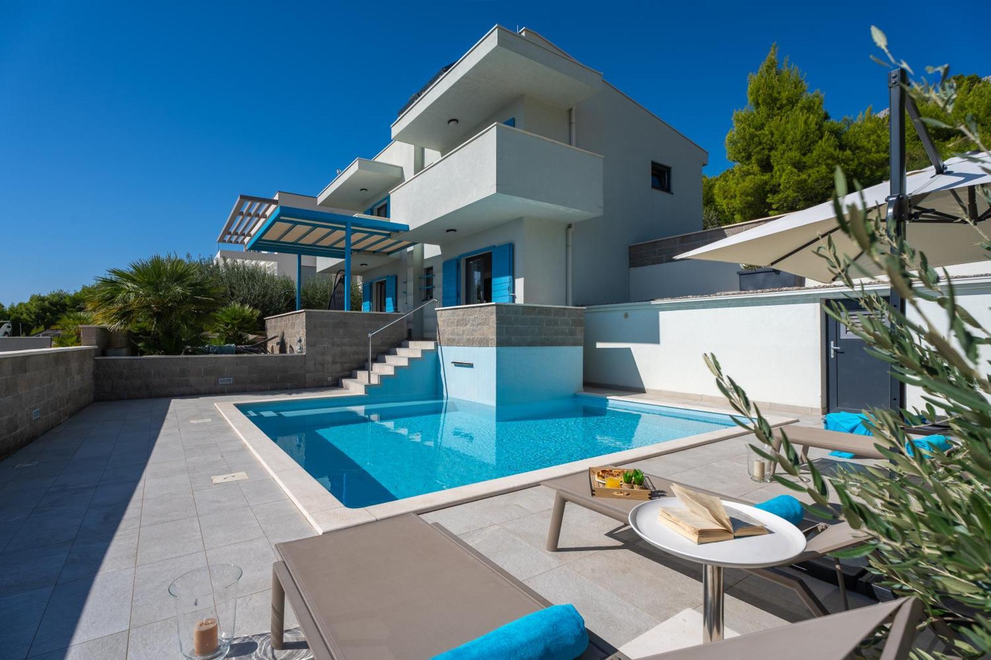 Villa Allegra With 32Msq Heated Pool, 300M Far From Sandy Beaches, Open Sea View Omiš Esterno foto
