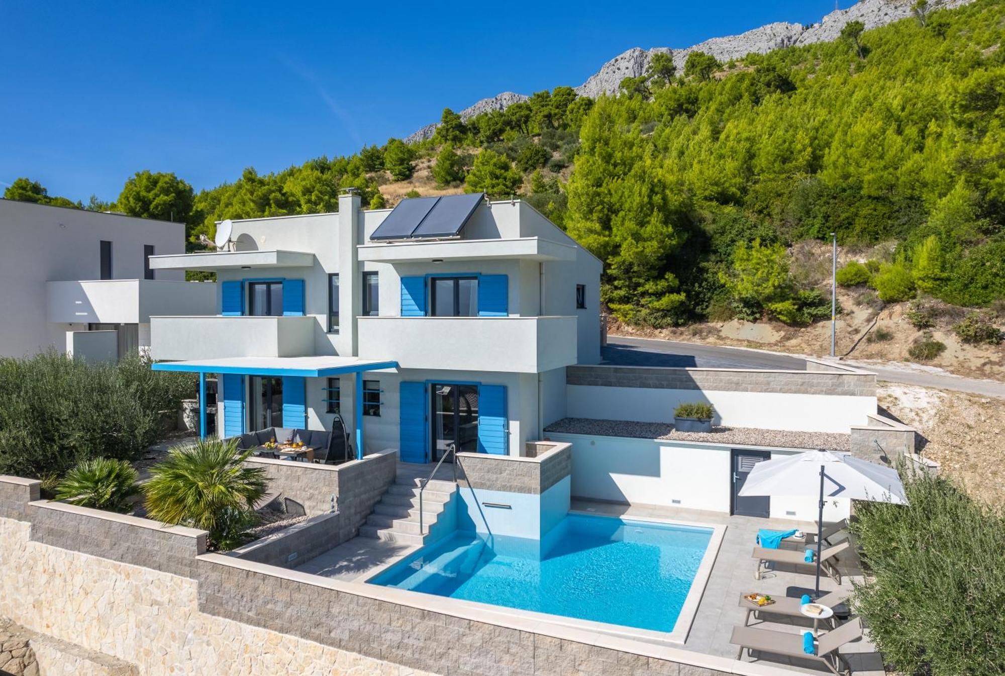 Villa Allegra With 32Msq Heated Pool, 300M Far From Sandy Beaches, Open Sea View Omiš Esterno foto